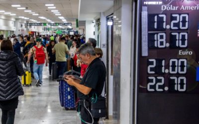 El peso mexicano comienza la última semana del año con una ligera depreciación