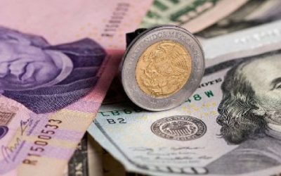 Peso cierra 2025 en 18.008 por dólar