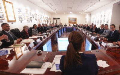 Sheinbaum se reúne con directivos de la industria automotriz