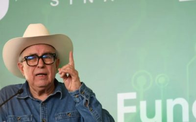 Rocha Moya garantiza respaldo a productores y anuncia acciones para comercializar maíz en Expo Agro Sinaloa 2026